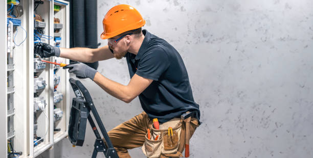 Best Licensed Electrician  in Carthage, MO